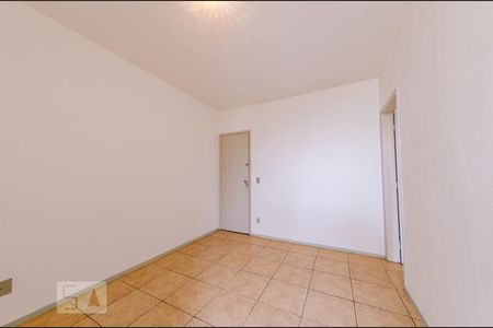 Sala de apartamento à venda com 1 quarto, 75m² em Lourdes, Belo Horizonte
