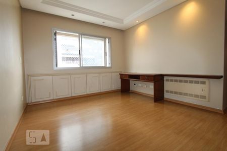 Apartamento à venda com 230m², 4 quartos e 2 vagasSuíte