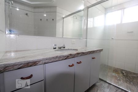 Apartamento à venda com 230m², 4 quartos e 2 vagasBanheiro