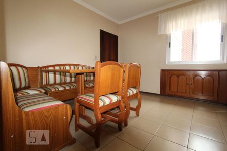 Apartamento à venda com 230m², 4 quartos e 2 vagasCopa