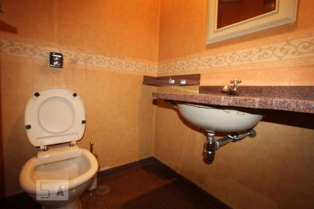 Apartamento à venda com 230m², 4 quartos e 2 vagasLavabo