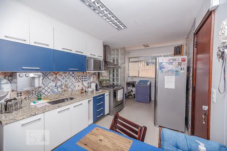 Apartamento à venda com 140m², 3 quartos e 2 vagasCozinha