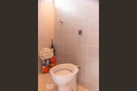 Apartamento à venda com 100m², 4 quartos e 2 vagasBanheiro de Serviço