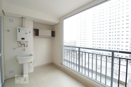 Apartamento para alugar com 61m², 2 quartos e 2 vagasSacada com área de serviço