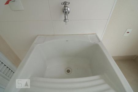 Apartamento para alugar com 61m², 2 quartos e 2 vagasSacada com área de serviço