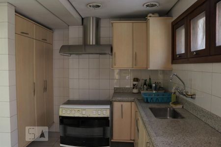 Casa para alugar com 250m², 3 quartos e 4 vagasCozinha