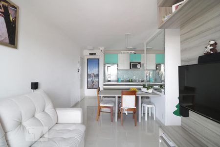 Sala de apartamento para alugar com 2 quartos, 50m² em Vila Antonieta, São Paulo