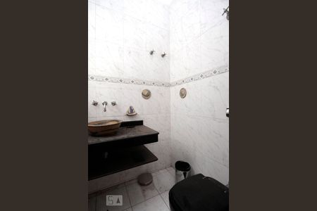 Lavabo de apartamento para alugar com 4 quartos, 260m² em Bela Vista, São Paulo