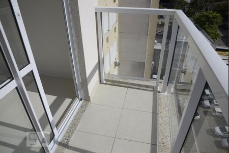 Varanda  de apartamento para alugar com 2 quartos, 62m² em Anil, Rio de Janeiro