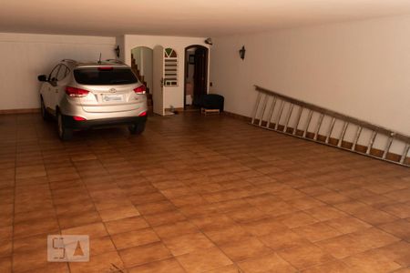 Garagem de casa à venda com 5 quartos, 470m² em Planalto Paulista, São Paulo