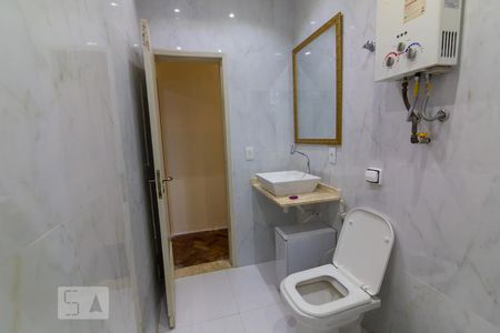 Apartamento à venda com 80m², 2 quartos e 2 vagasBanheiro