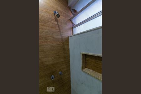 Apartamento à venda com 80m², 2 quartos e 2 vagasBanheiro