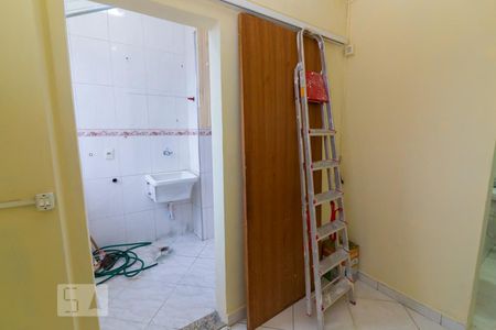 Apartamento à venda com 80m², 2 quartos e 2 vagasQuarto de Serviço