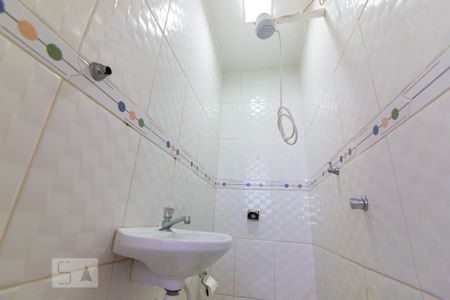 Apartamento à venda com 80m², 2 quartos e 2 vagasBanheiro de Serviço