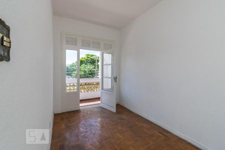 Sala de casa para alugar com 2 quartos, 70m² em Ramos, Rio de Janeiro