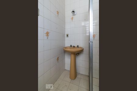 Casa para alugar com 70m², 2 quartos e sem vagaBanheiro