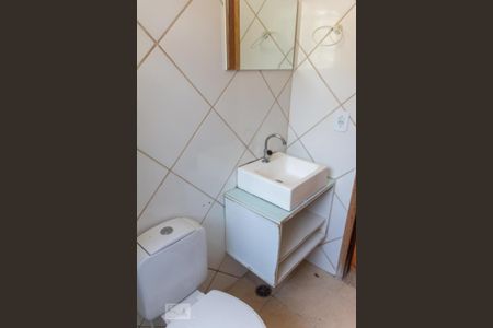 Banheiro de apartamento à venda com 2 quartos, 48m² em Campanário, Diadema