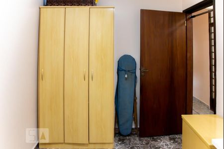 Casa à venda com 544m², 4 quartos e 8 vagas Casa à venda com 544m², 4 quartos e 8 vagasQuarto 2