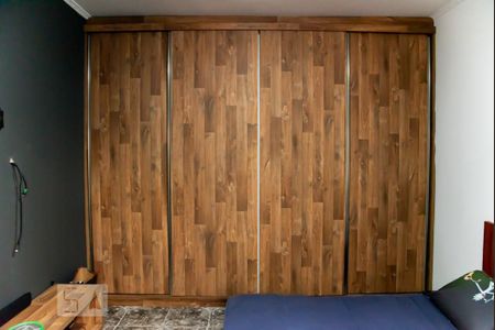 Casa à venda com 544m², 4 quartos e 8 vagas Casa à venda com 544m², 4 quartos e 8 vagasQuarto 4