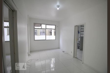 Sala de apartamento para alugar com 1 quarto, 50m² em Glória , Rio de Janeiro