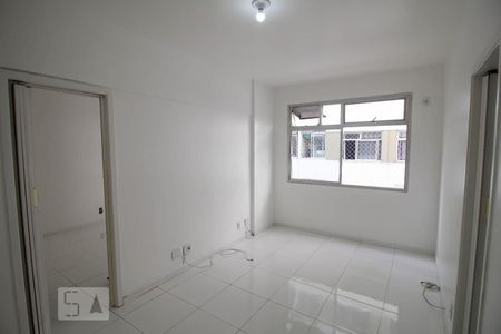 Sala de apartamento para alugar com 1 quarto, 50m² em Glória , Rio de Janeiro