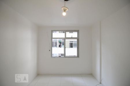  Quarto 1 de apartamento para alugar com 1 quarto, 50m² em Glória , Rio de Janeiro