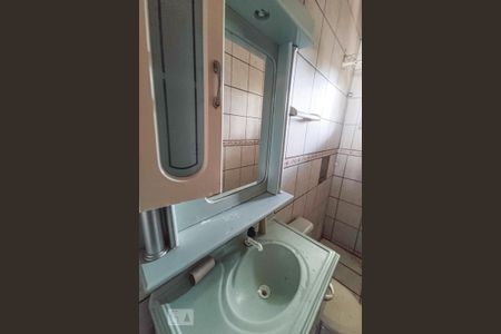 Casa à venda com 61m², 2 quartos e 2 vagasBanheiro