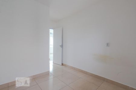 Quarto 1 de apartamento para alugar com 2 quartos, 64m² em Sarandi, Porto Alegre