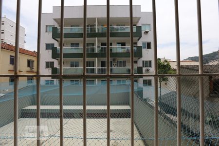 Apartamento para alugar com 95m², 3 quartos e 1 vagaQuarto 2 Vista da Janela