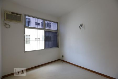 Apartamento para alugar com 95m², 3 quartos e 1 vagaQuarto 3