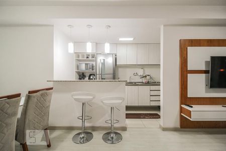 Apartamento à venda com 66m², 2 quartos e 1 vagaAcesso à Cozinha