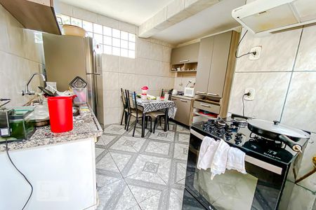 Cozinha de casa para alugar com 1 quarto, 190m² em Penha de França, São Paulo