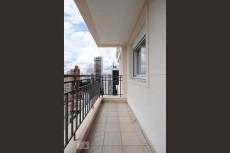 Apartamento para alugar com 110m², 2 quartos e 2 vagasVaranda