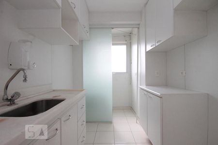 Apartamento para alugar com 110m², 2 quartos e 2 vagasCozinha