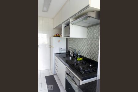 Apartamento à venda com 54m², 2 quartos e 1 vaga Apartamento à venda com 54m², 2 quartos e 1 vagaCozinha