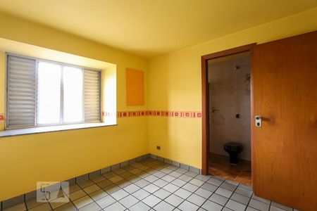 Casa à venda com 337m², 4 quartos e 4 vagasSuíte 3