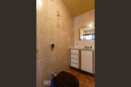 Casa à venda com 337m², 4 quartos e 4 vagasBanheiro da suíte 3