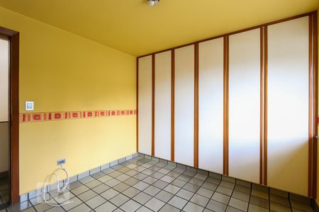 Casa à venda com 337m², 4 quartos e 4 vagasSuíte 3