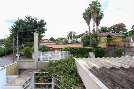 Casa à venda com 337m², 4 quartos e 4 vagasVista da suíte 1