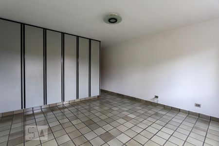 Casa à venda com 337m², 4 quartos e 4 vagasSuíte 1