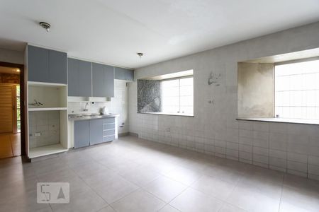 Casa à venda com 337m², 4 quartos e 4 vagasCozinha