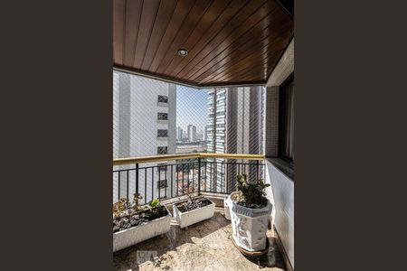 Apartamento à venda com 496m², 5 quartos e 5 vagasVaranda Escritório