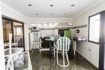 Apartamento à venda com 496m², 5 quartos e 5 vagasVaranda- cobertura 