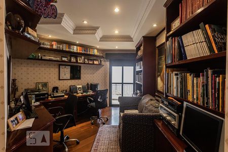 Apartamento à venda com 496m², 5 quartos e 5 vagasEscritório