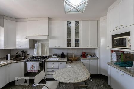 Apartamento à venda com 496m², 5 quartos e 5 vagasCozinha