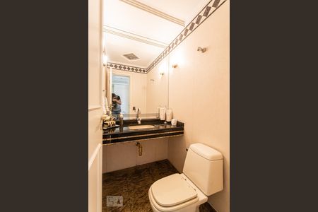 Apartamento à venda com 496m², 5 quartos e 5 vagasLavabo- Cobertura