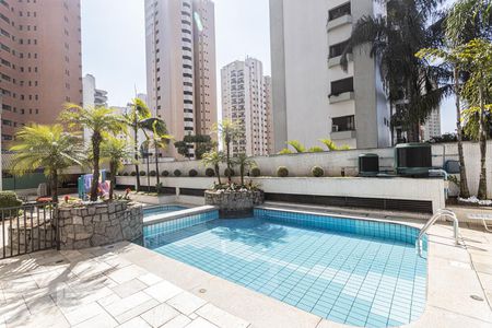 Apartamento à venda com 496m², 5 quartos e 5 vagasÁrea comum - Piscina