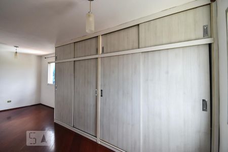 Quarto de apartamento para alugar com 2 quartos, 61m² em Pinheiros, São Paulo