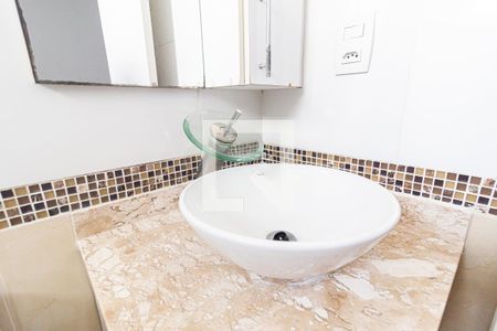 Apartamento à venda com 75m², 3 quartos e 1 vaga Apartamento à venda com 75m², 3 quartos e 1 vagaBanheiro do Quarto 2