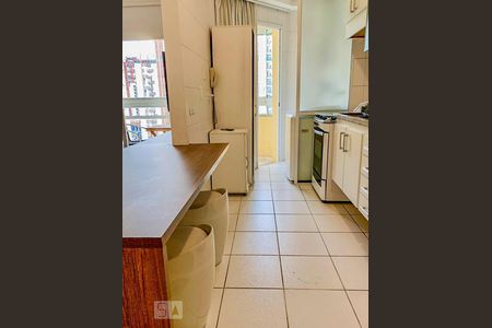 Detalhe cozinha de apartamento para alugar com 1 quarto, 43m² em Vila Olímpia, São Paulo